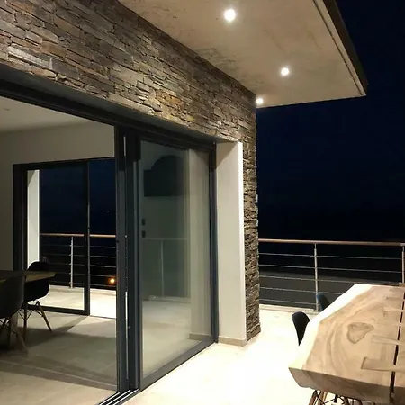A Luna Villa *