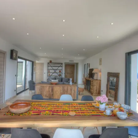 A Luna Villa Pietracorbara