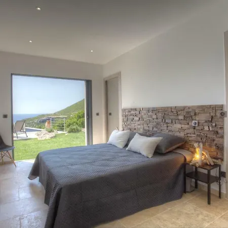 A Luna Villa *