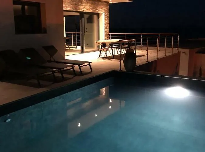 A Luna Villa *