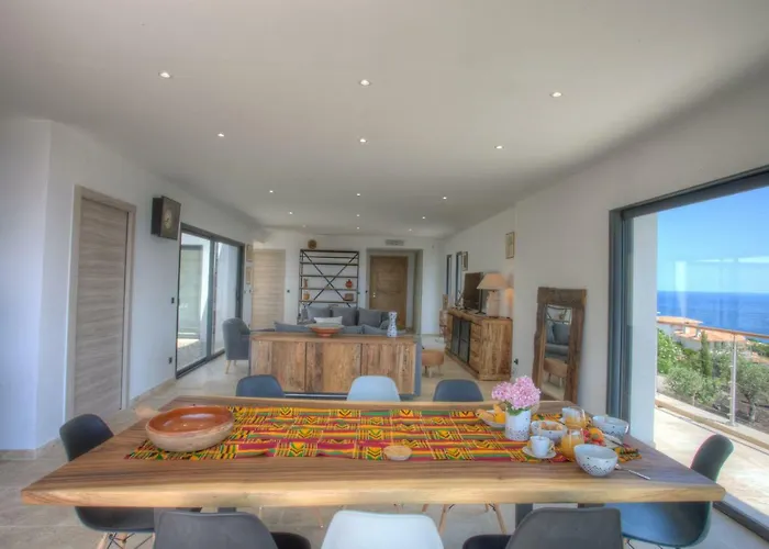 A Luna Villa Pietracorbara