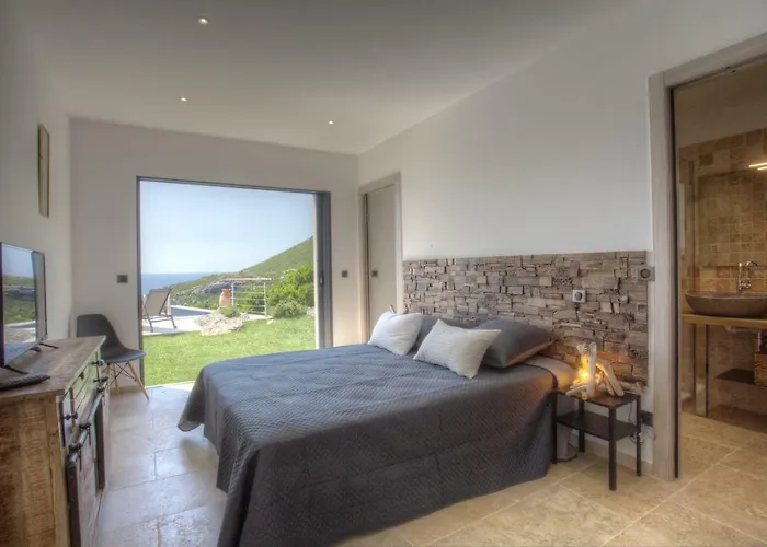 A Luna Villa *